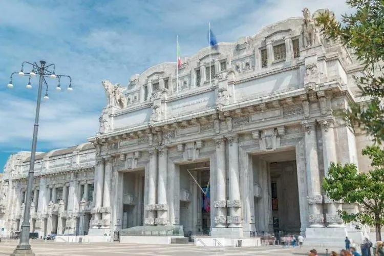 Appartement Nuovissimo Ed Elegante Appartamento, 5 Minuti A Piedi Dalla Stazione Centrale Milan